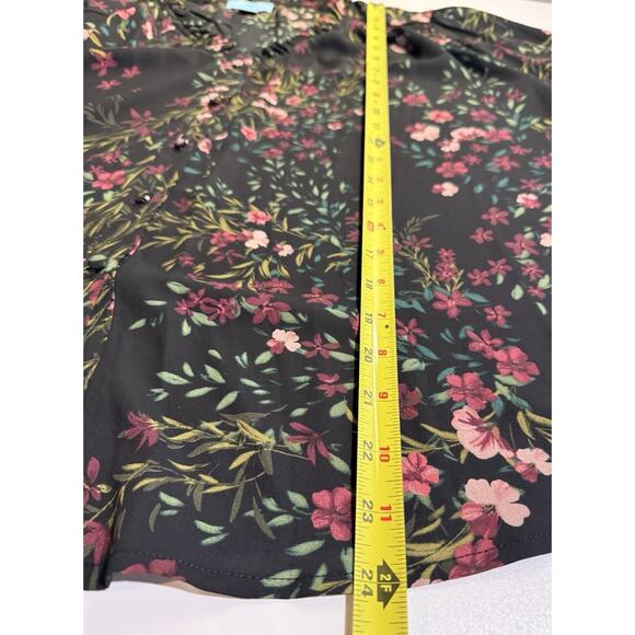 CeCe Button Up Top Womens 1x Dark Floral Romantic Cottagecore Ruffle V-Neck - Picture 8 of 9